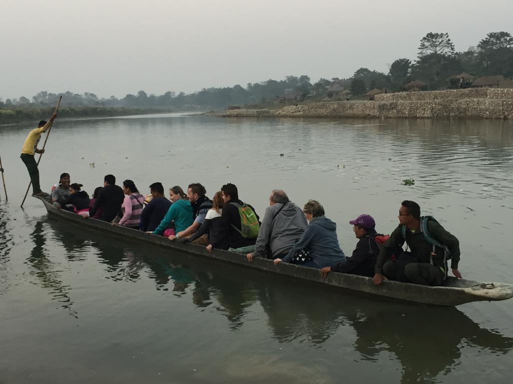 Chitwan Safari Camp & Lodge Саураха Екстериор снимка